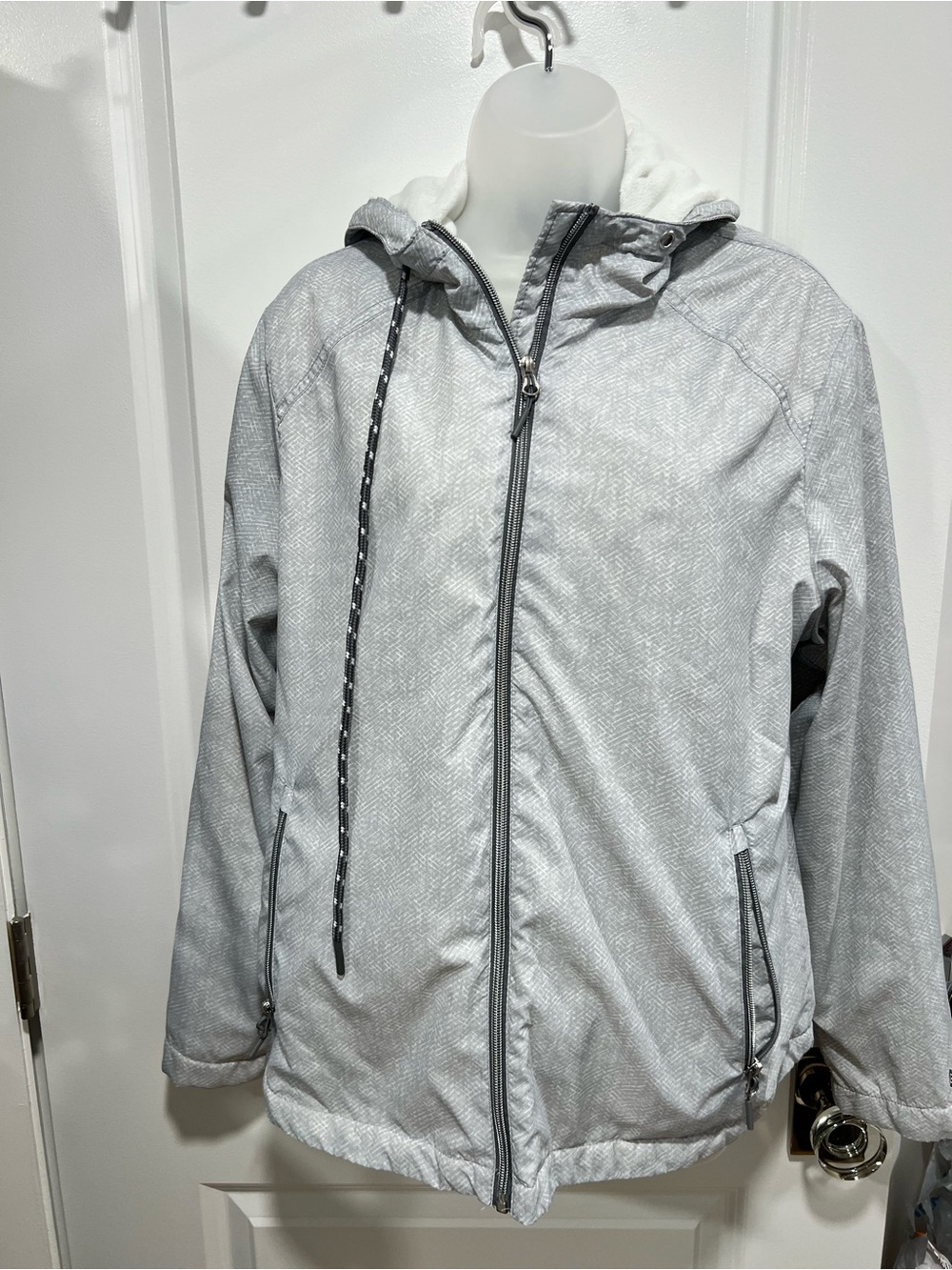 Free Country Women’s L Hooded Jacket Faux Fur Lined Gray White Winter